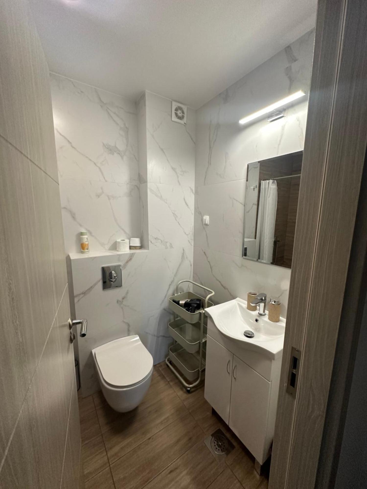 Luxury Apartments D&B Podgorica Eksteriør billede