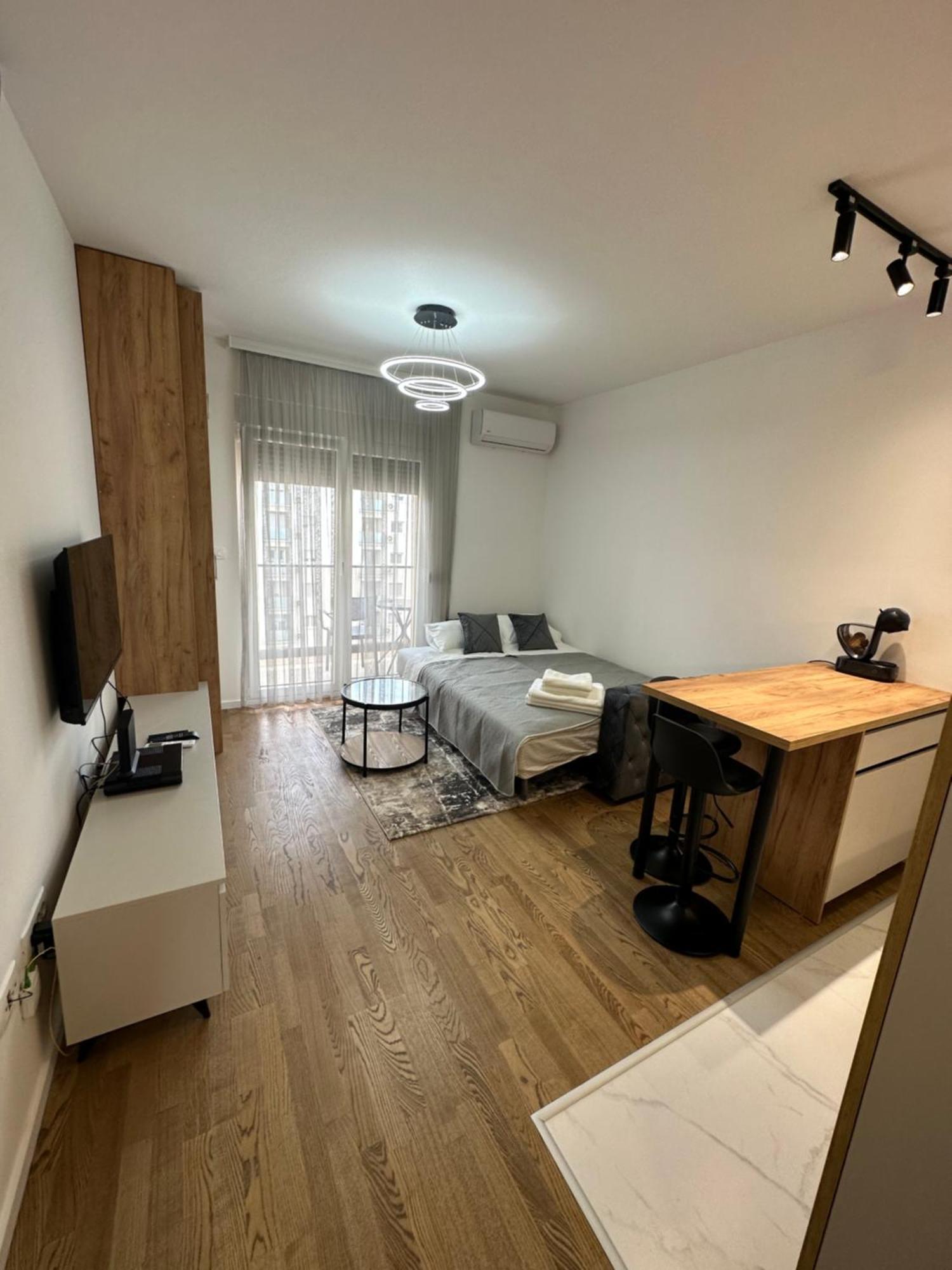 Luxury Apartments D&B Podgorica Eksteriør billede