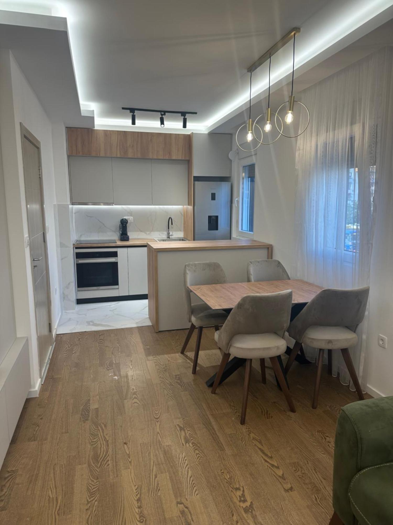 Luxury Apartments D&B Podgorica Eksteriør billede